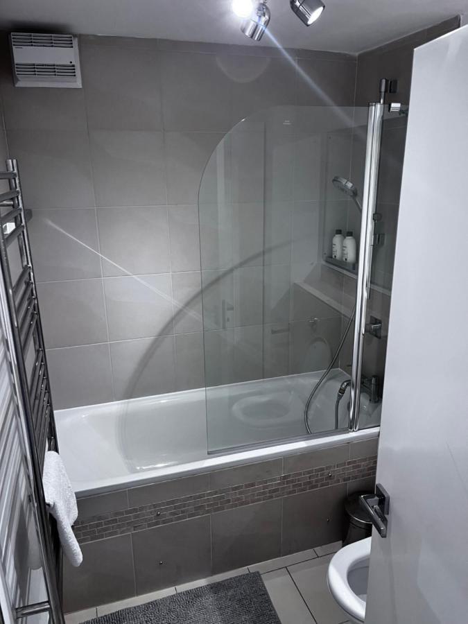 Hyde Park,3 Min Walk,Family Home! 2 Bedrooms & 2 Bathrooms Apartment! Fantastic Location London Ngoại thất bức ảnh